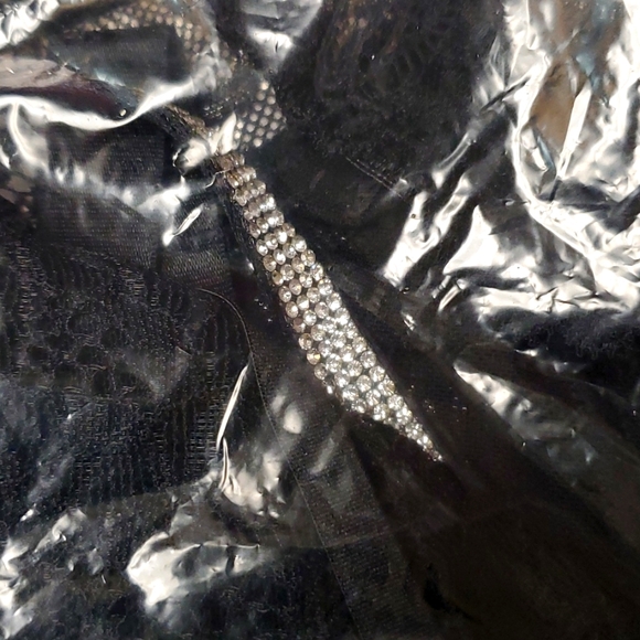 ❤️NWT VINTAGE TORRID LINGERIE DIAMANTE RHINESTONE LACE STRAPPY THONG BODYSUIT 2X - Picture 6 of 11